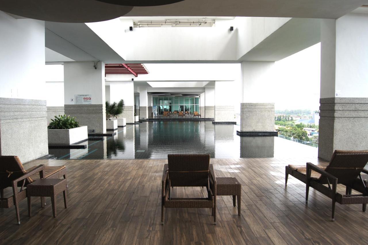 Twin Galaxy Suites By Iconic Bliss Johor Bahru Exterior foto