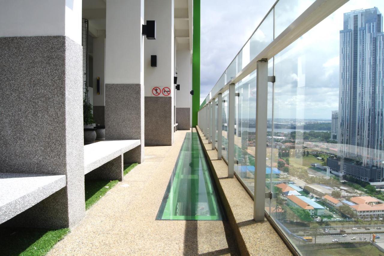 Twin Galaxy Suites By Iconic Bliss Johor Bahru Exterior foto